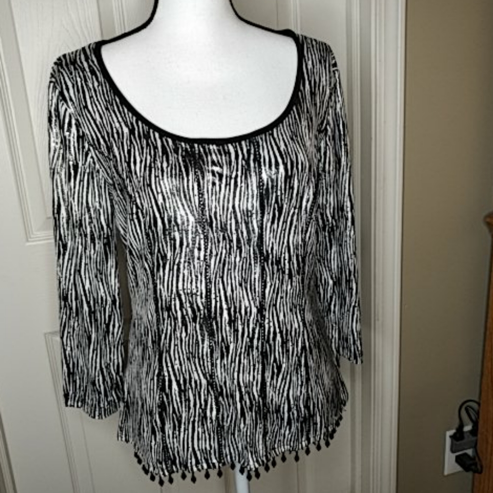 MSK Scoop Neck Embellished Black/White Shimmer Top